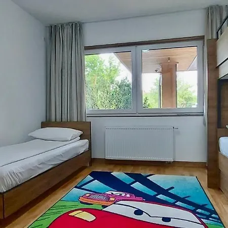 Villa Wood & Green Spa