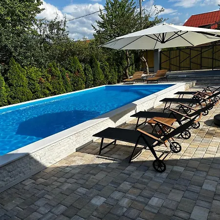 Villa Villa Wood & Green Spa *